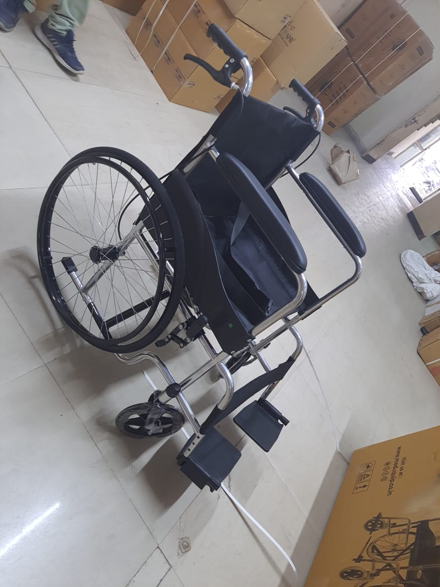 Black Basic Wheelchair in Noida